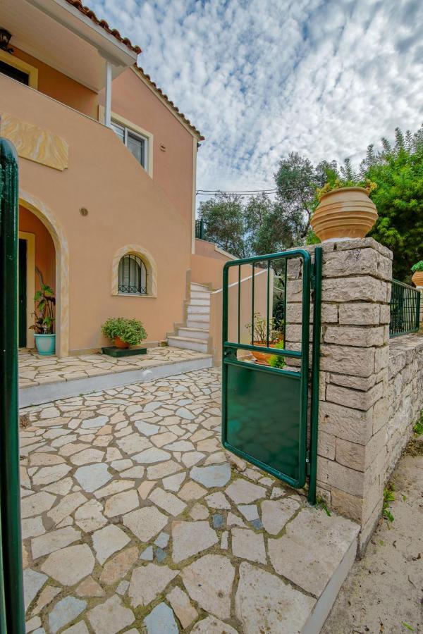 Villa Yiotta Kalodhikatika Esterno foto